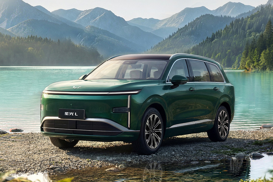 Кроссовер Wuling Starlight L: скромная комплектация и низкая цена