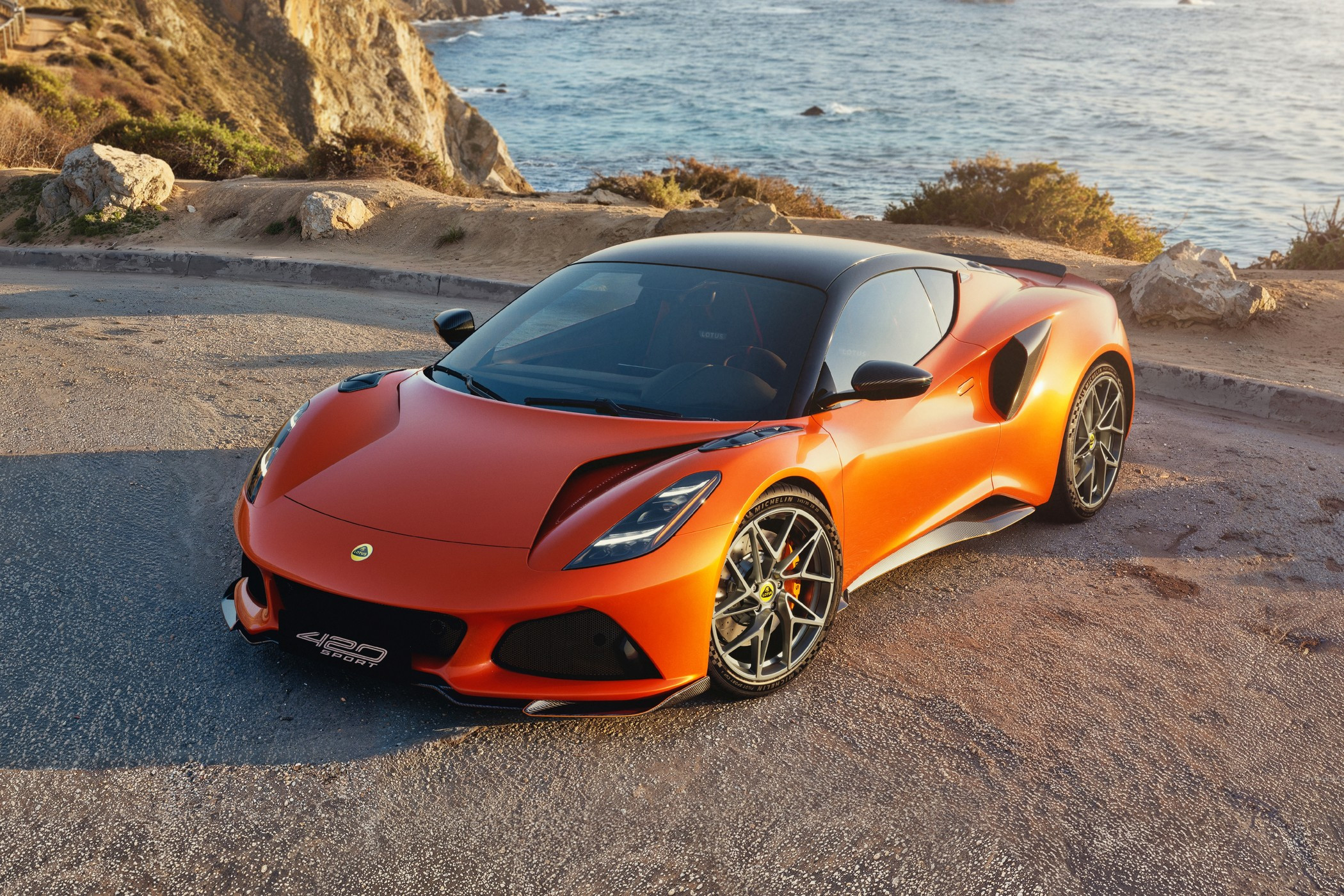 Lotus Emira 420 Sport: прощание с двигателем Mercedes-AMG M139