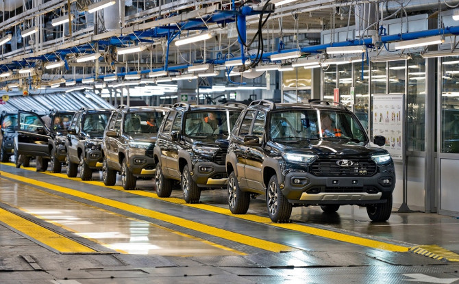 LADA Niva Travel выпустили лимитированной серией с кожаным салоном