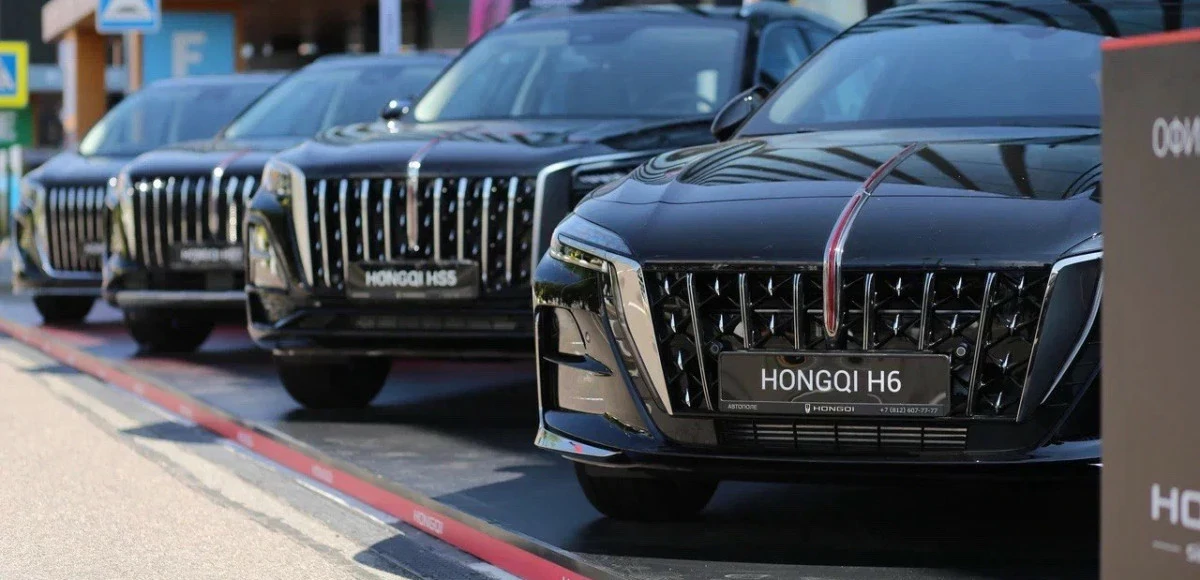 Hongqi анонсировала обновленные H5, HS3, HS5 и гибридный HS6 PHEV для России