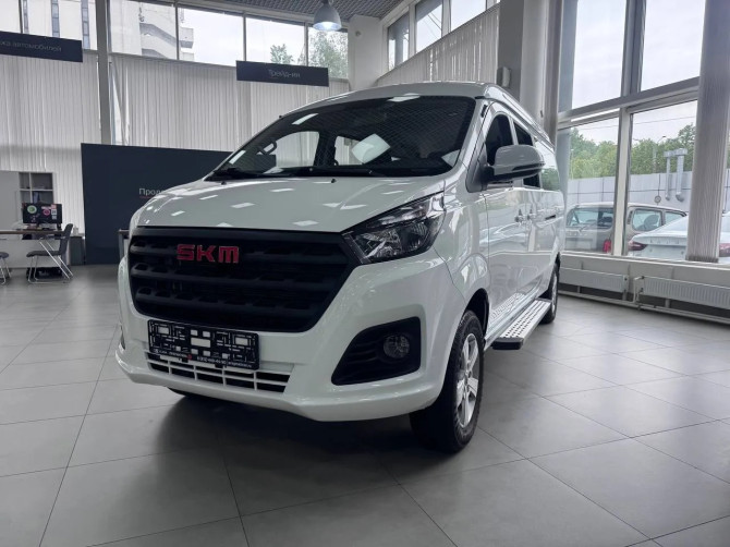 SKM M7 поступил к дилерам LADA Business: старт продаж и прогнозы