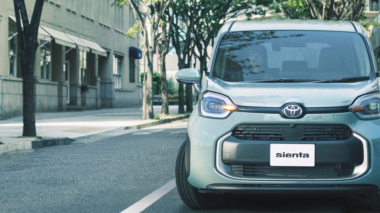 Toyota Sienta