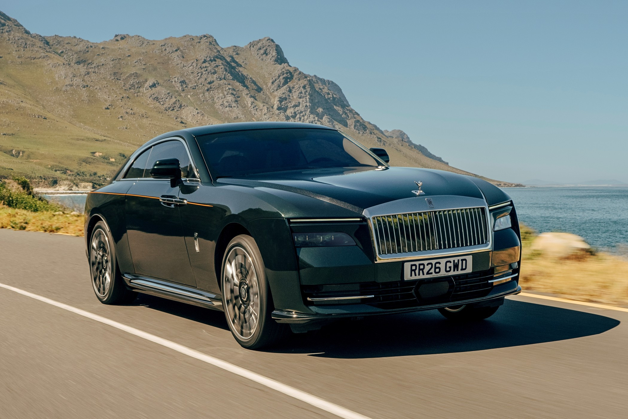 Rolls-Royce Spectre Series II: больше мощности, запас хода и диски от Zeekr